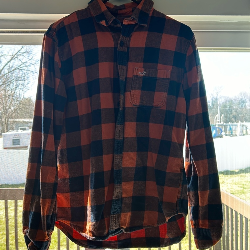 Hollister Men’s casual button down shirt Size M